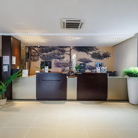 尼斯海帕克公寓 3*