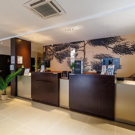 Hotel apartamentowy Adagio Centre Nicea