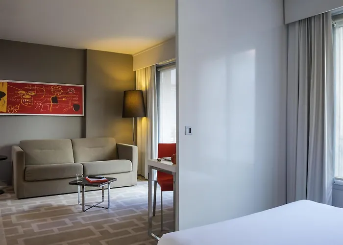 Hotel apartamentowy Adagio Centre 3*