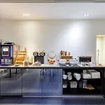 Adagio Centre Апарт-отель