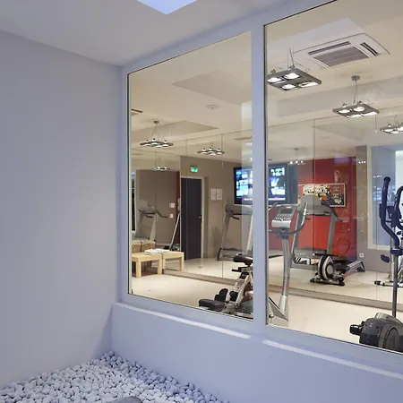 Adagio Centre מלון דירות 3*