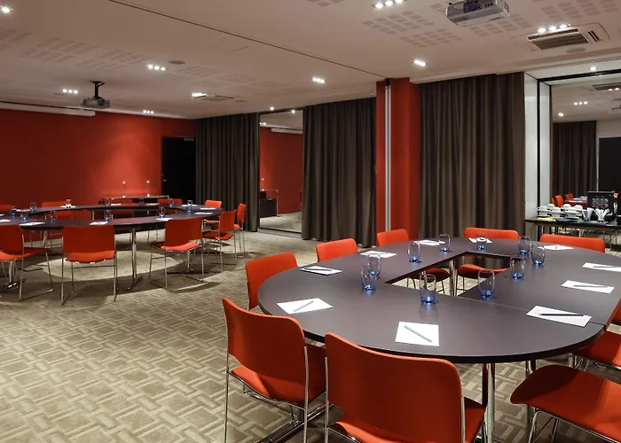 Hotel apartamentowy Adagio Centre 3*