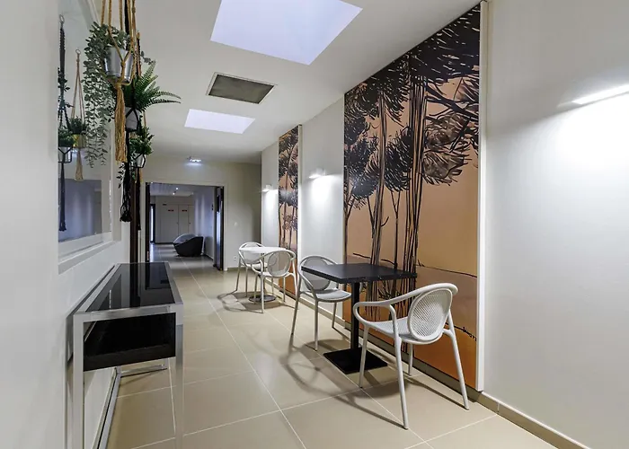 Adagio Centre Hotel apartamentowy Nicea