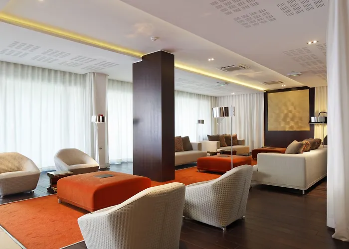Adagio Centre Lägenhetshotell 3*