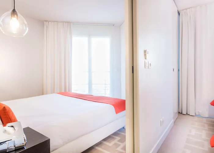 Lägenhetshotell Adagio Centre 3*
